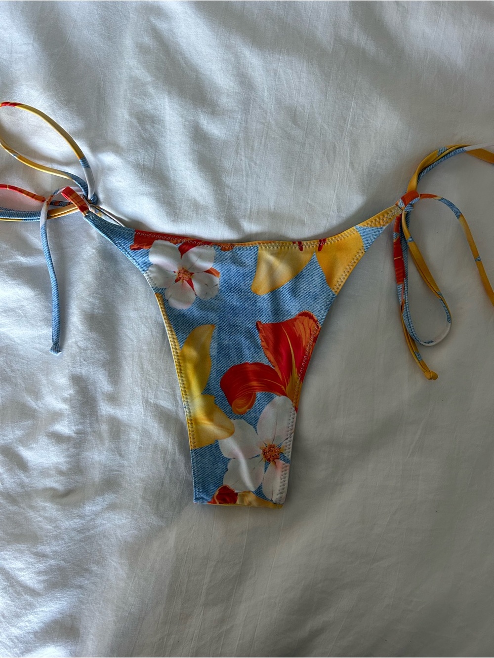 CapriBlue Floral Tie-Side Bikini Bottom size small - Picture 3 of 4